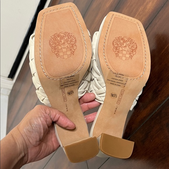 VINCE CAMUTO Women's Elanora Woven Leather Block Heel Mule in New Cream sz 7 New - Picture 9 of 11